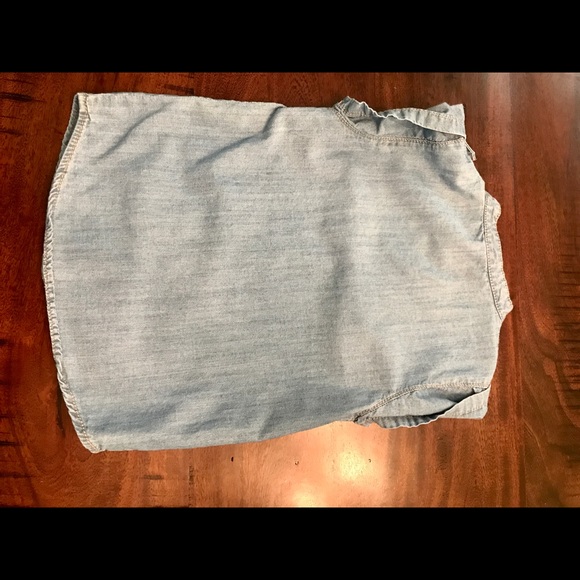 Girls Carter’s Chambray Top - sz 5 - Picture 4 of 4